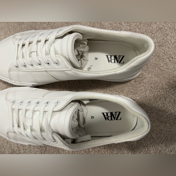 Zara white sneakers unworn brand new extremely comfortable size 42 -8.5 - Picture 3 of 4